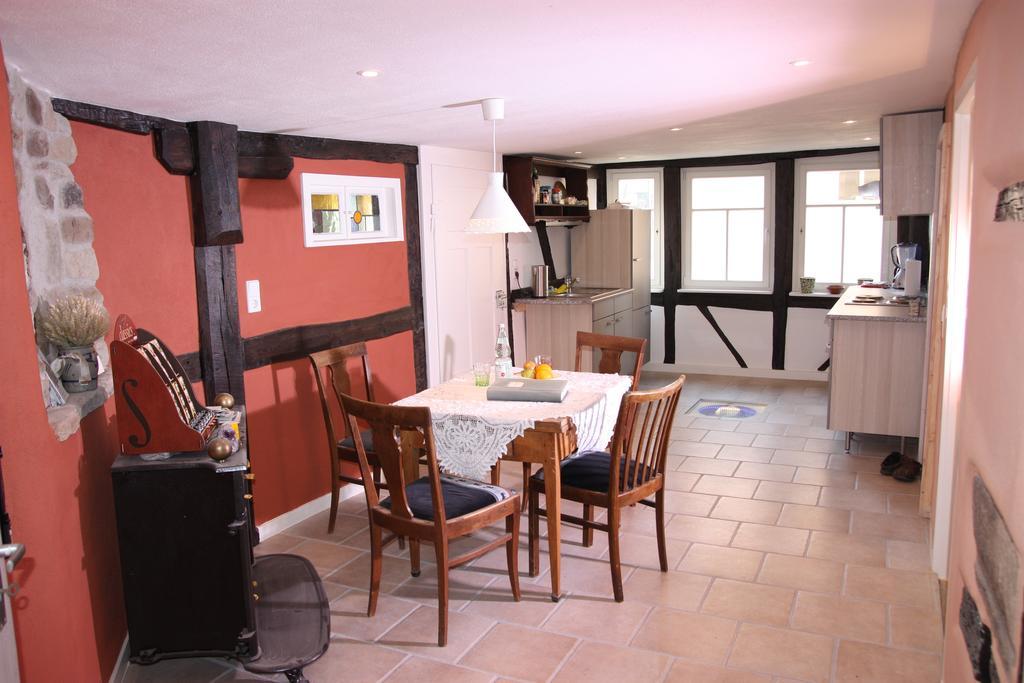 Gemuetliche Gaestezimmer In Einem Neu Sanierten Fachwerkhaus Sachsenheim Ngoại thất bức ảnh